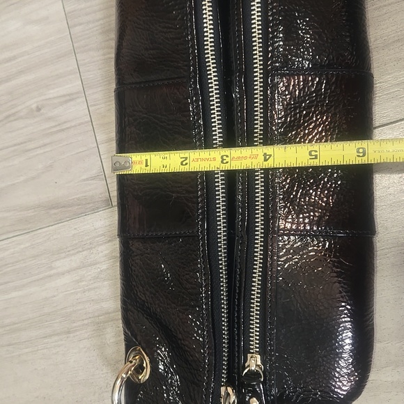 Charles David Genuine Leather Clutch - Picture 6 of 7